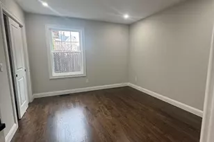 279 Harriet St, Bridgeport, CT 06608 - Photo 8