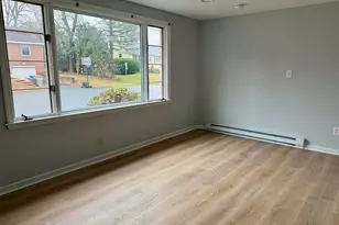 164 Sycamore St, Bristol, CT 06010 - Photo 6