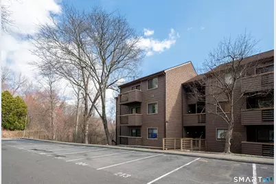 166 Old Brookfield Road #21A2, Danbury, CT 06811 - Photo 2