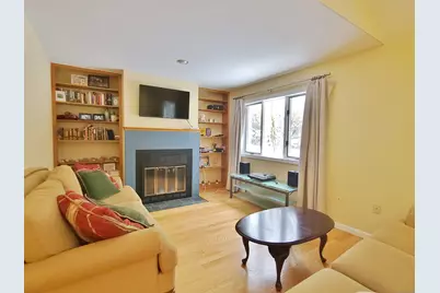 141 Courtyard Lane #141, Mansfield, CT 06268 - Photo 6