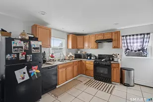 42 Pine St, Hamden, CT 06514 - Photo 26