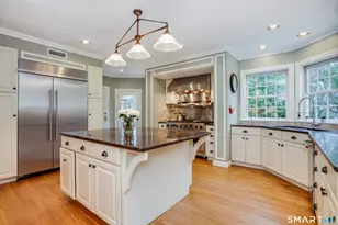 26 Fernwood Rd, West Hartford, CT 06119 - Photo 10