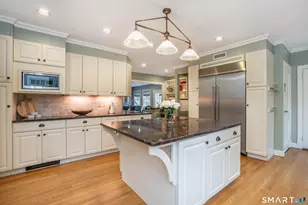 26 Fernwood Rd, West Hartford, CT 06119 - Photo 12