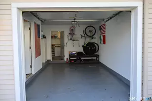 25 W Silver St, Middletown, CT 06457 - Photo 24