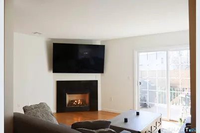 25 West Silver Street #25, Middletown, CT 06457 - Photo 2