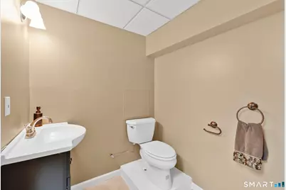 4 Harrison Drive, Cromwell, CT 06416 - Photo 34