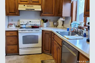 173 Candlewood Drive #173, Enfield, CT 06082 - Photo 2