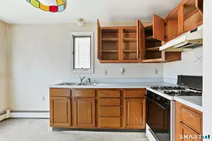 17 Salem St, Hartford, CT 06114 - Photo 16