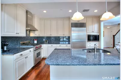 16 Hayestown Road #C402, Danbury, CT 06811 - Photo 12