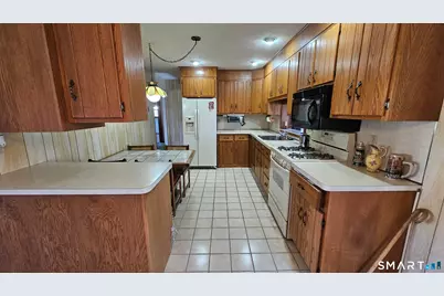 70 Tumblebrook Road, Milford, CT 06461 - Photo 8