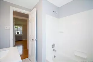 983 Black Rock Tpke, Fairfield, CT 06825 - Photo 10