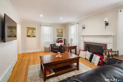 135 Laurel Place, Bridgeport, CT 06604 - Photo 16