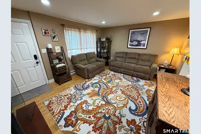 461 Spring Street #9G, Naugatuck, CT 06770 - Photo 2