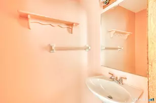 124 Skyview Dr, Cromwell, CT 06416 - Photo 14