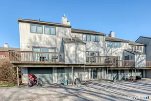 124 Skyview Dr, Cromwell, CT 06416 - Photo 2