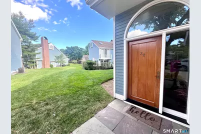 32 Regents Park #32, Westport, CT 06880 - Photo 2