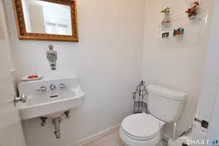 276 Westpoint Terr, West Hartford, CT 06107 - Photo 24