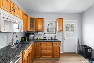 15 California St, West Haven, CT 06516 - Photo 8