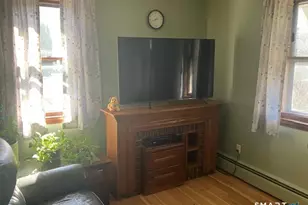 9 Warriner Ave, Enfield, CT 06082 - Photo 4