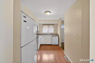 62 Monticello Dr, Branford, CT 06405 - Photo 12