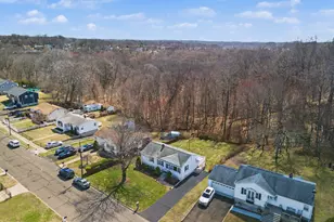 80 Roosevelt St Ext, New Haven, CT 06513 - Photo 28