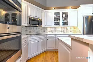 11 Priorwood Gardens, Cromwell, CT 06416 - Photo 12