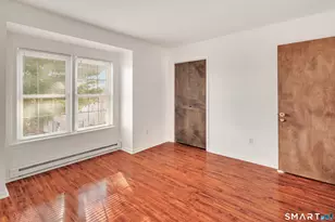 40 Deerwood Ln, Waterbury, CT 06704 - Photo 12