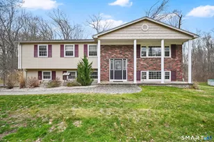 5 Lost Brook Ln, Wallingford, CT 06492 - Photo 1