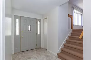 26 Woodside Dr, Farmington, CT 06085 - Photo 4