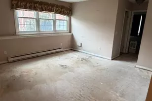 39 Briarwood Ln, Branford, CT 06405 - Photo 4