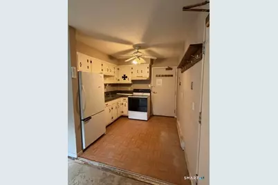 39 Briarwood Lane #A, Branford, CT 06405 - Photo 2
