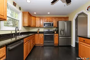 38 Quaker Ridge Rd, Bethel, CT 06801 - Photo 14