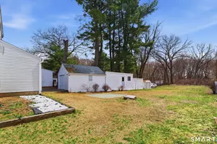 103 Maple St, East Hartford, CT 06118 - Photo 4