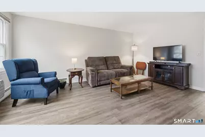 36 Grove Street #E, Manchester, CT 06042 - Photo 2