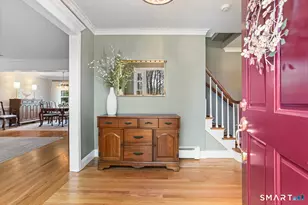 757 Galloping Hill Rd, Fairfield, CT 06824 - Photo 2