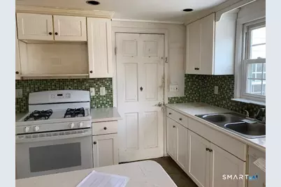 329 Bronson Road, Fairfield, CT 06890 - Photo 8