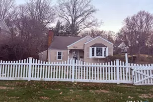 329 Bronson Rd, Fairfield, CT 06890 - Photo 2