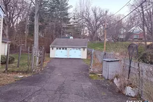 329 Bronson Rd, Fairfield, CT 06890 - Photo 22