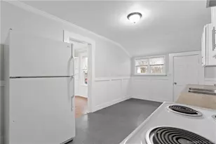 393 Huntington St, New Haven, CT 06511 - Photo 8