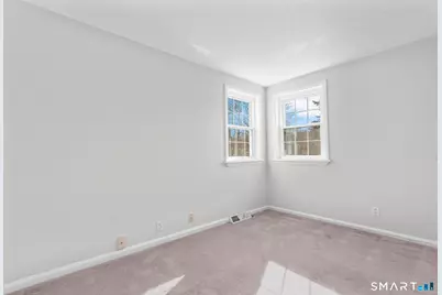 122 Newton Street, Norwich, CT 06360 - Photo 16