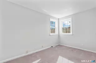 122 Newton St, Norwich, CT 06360 - Photo 16