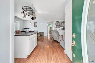 57 Forest Lawn Ave, Stamford, CT 06905 - Photo 20