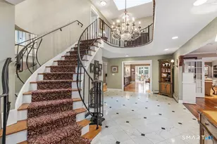 114 N Racebrook Rd, Woodbridge, CT 06525 - Photo 2