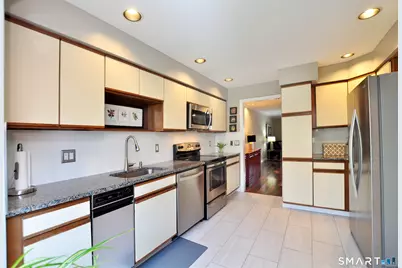 104 Tunxis Village, Farmington, CT 06032 - Photo 12