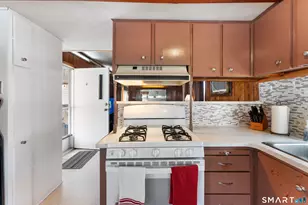 210 Bundy Hill Rd, Lisbon, CT 06351 - Photo 10