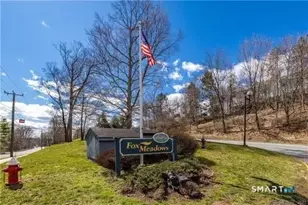 71 Clubhouse Dr, Cromwell, CT 06416 - Photo 4