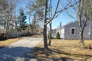 11 Vergennes Ct, Groton, CT 06340 - Photo 2
