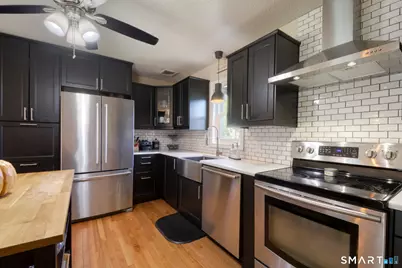 10 Guarino Drive, Middletown, CT 06457 - Photo 2