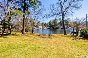 42 Wheeler Dr, Enfield, CT 06082 - Photo 6