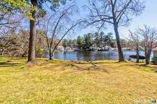 42 Wheeler Dr, Enfield, CT 06082 - Photo 8
